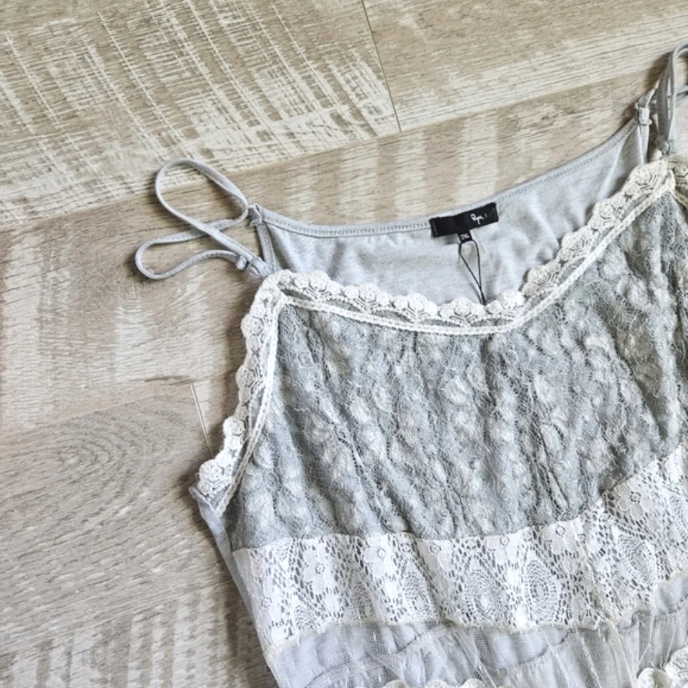 NWT Archer+Arrow Lace Overlay Midi Dress - Picture 6 of 16